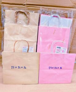 Alternative view of ถุงกระดาษหูหิ้ว หูเกลียว ใส่กล่องเค้ก 2 ปอนด์ (27x26x26) สีน้ำตาล-ชมพู แพคละ 10 ใบ ยี่ห้อ Boxjourney